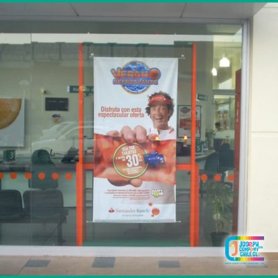 COLGANTES PUBLICITARIOS_joseph_and_company_chile COLGANTES PUBLICITARIOS_joseph_and_company_chile